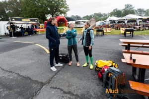 drei Freunde beim Mud Masters Airport Weeze 2019